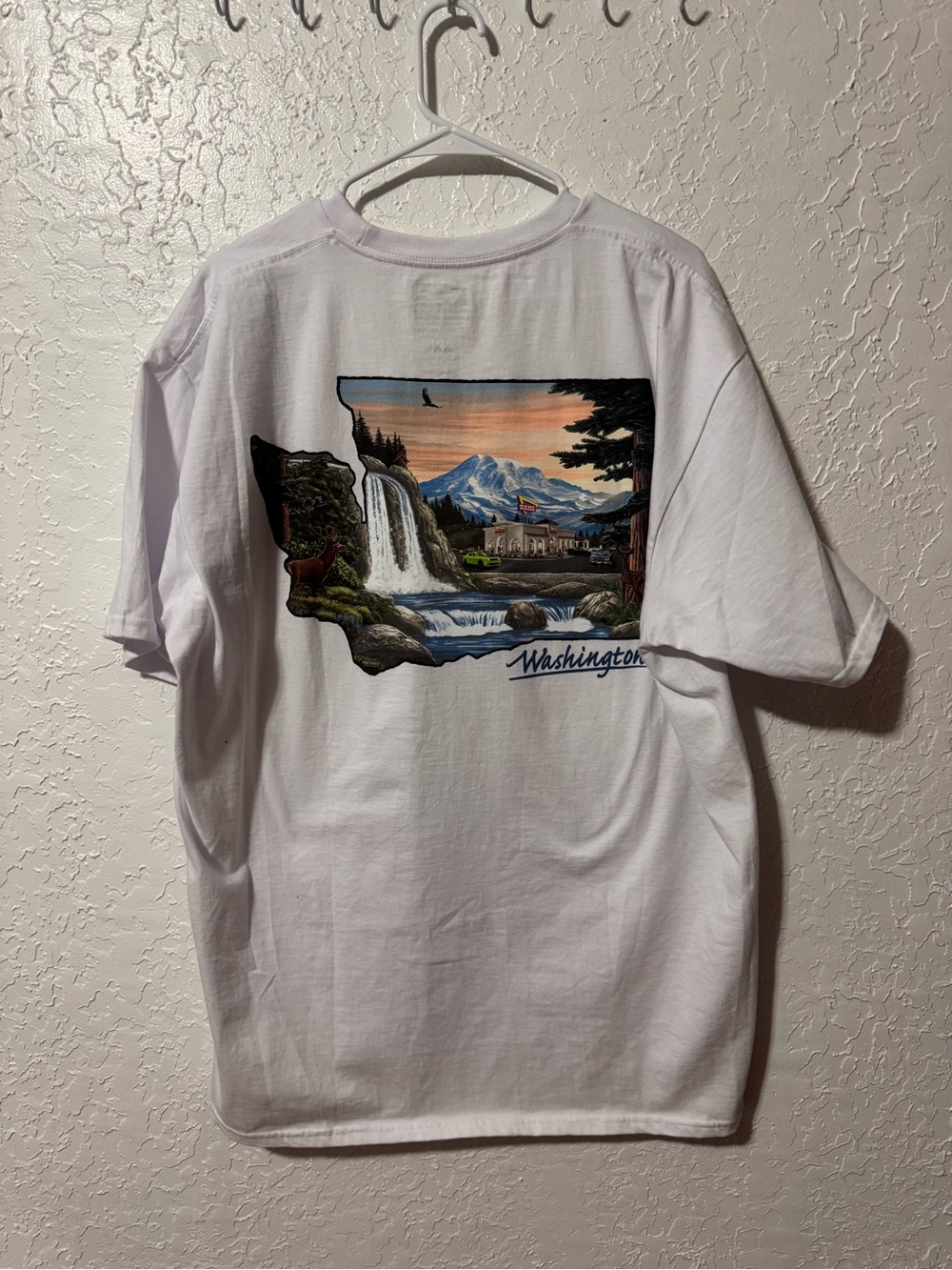 In-n-Out Burger Washington Graphic 
Washed but unworn condition
Size XXL